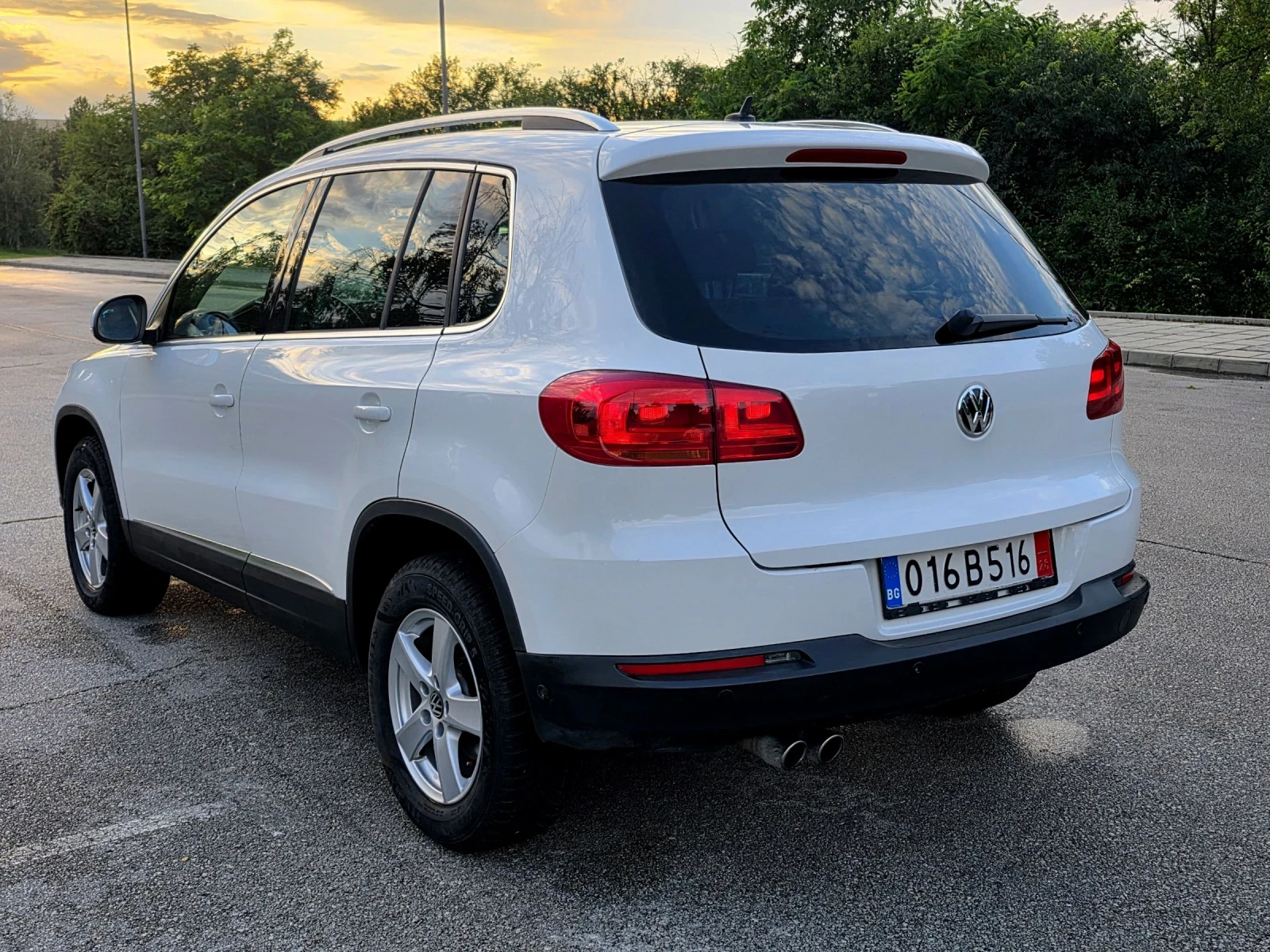 VW Tiguan 2.0TDi 177к.с, DSG , Highline , снимка 7 - Автомобили и джипове - 55271266