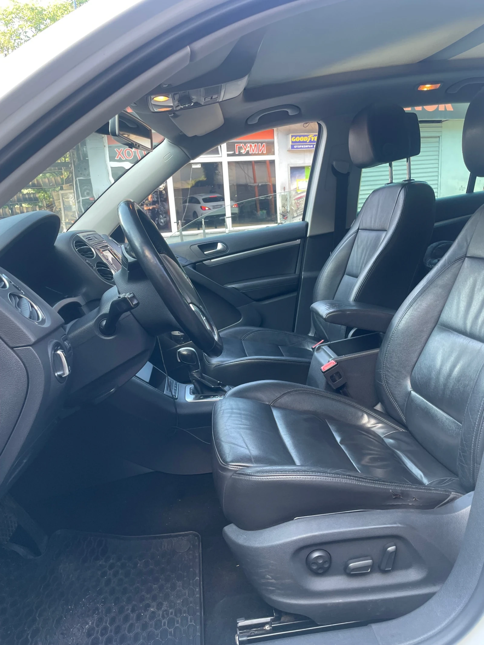 VW Tiguan Vw tiguan 2.0 tdi 7 dsg 4x4, снимка 10 - Автомобили и джипове - 55436029