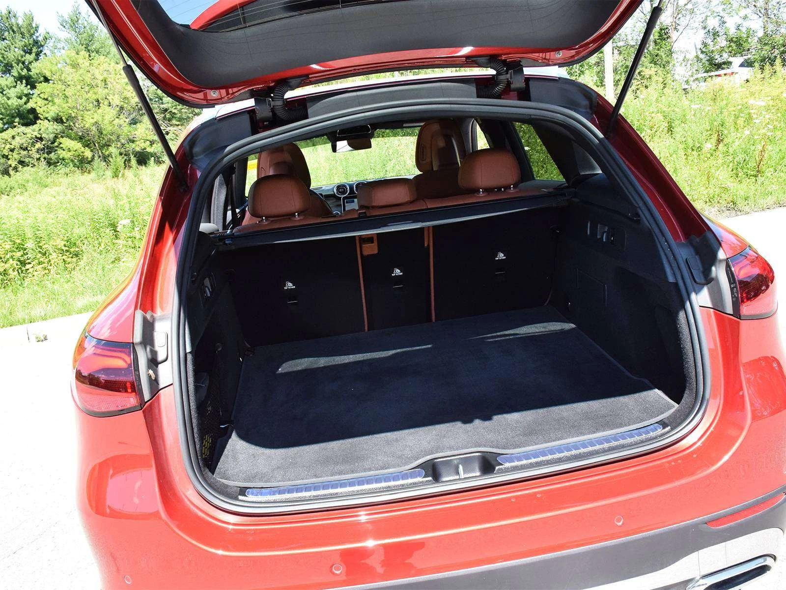 Mercedes-Benz GLC 300 4MATIC, ЦЕНА до БГ, снимка 12 - Автомобили и джипове - 55440499