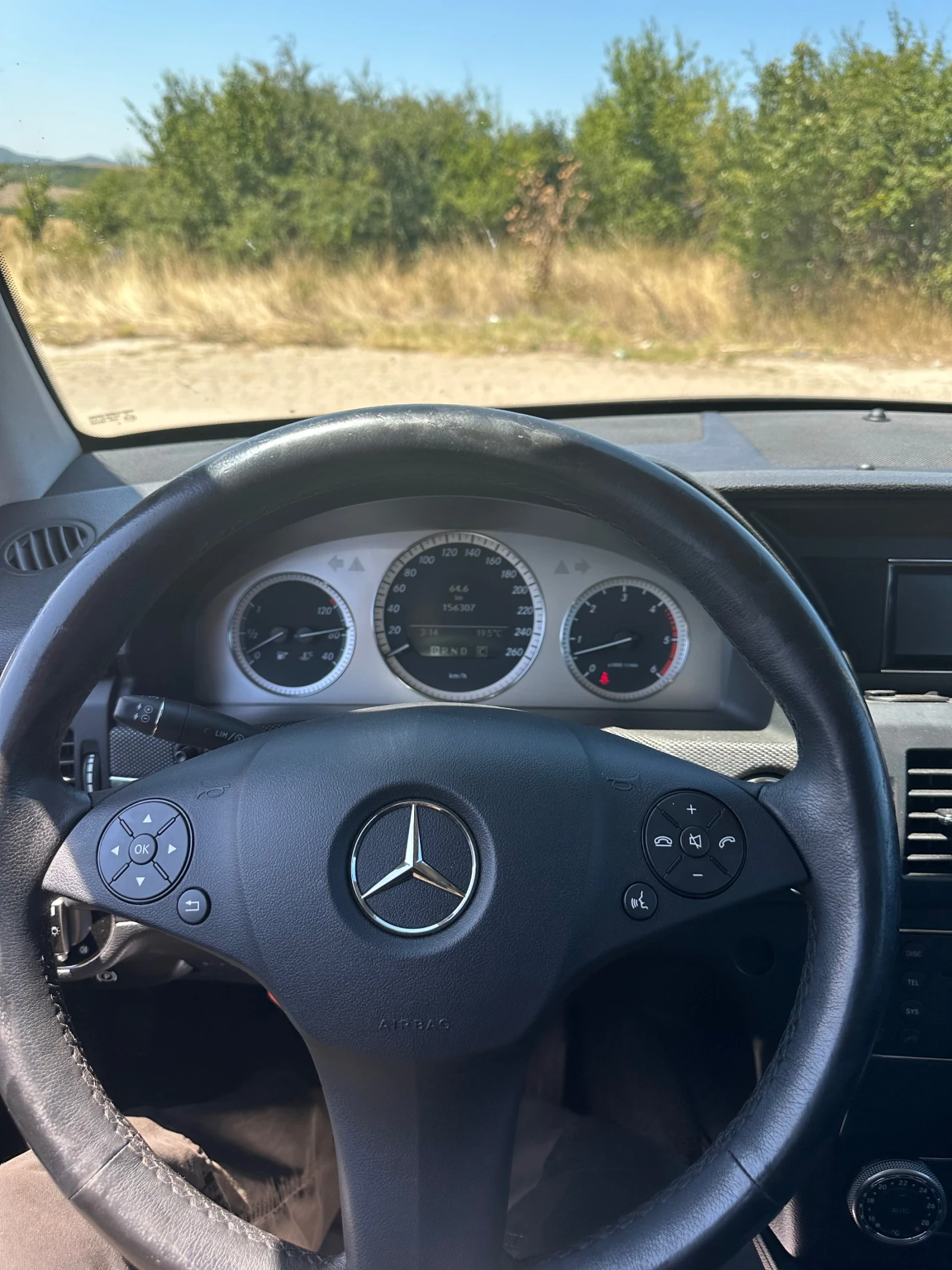 Mercedes-Benz GLC, снимка 16 - Автомобили и джипове - 55473423
