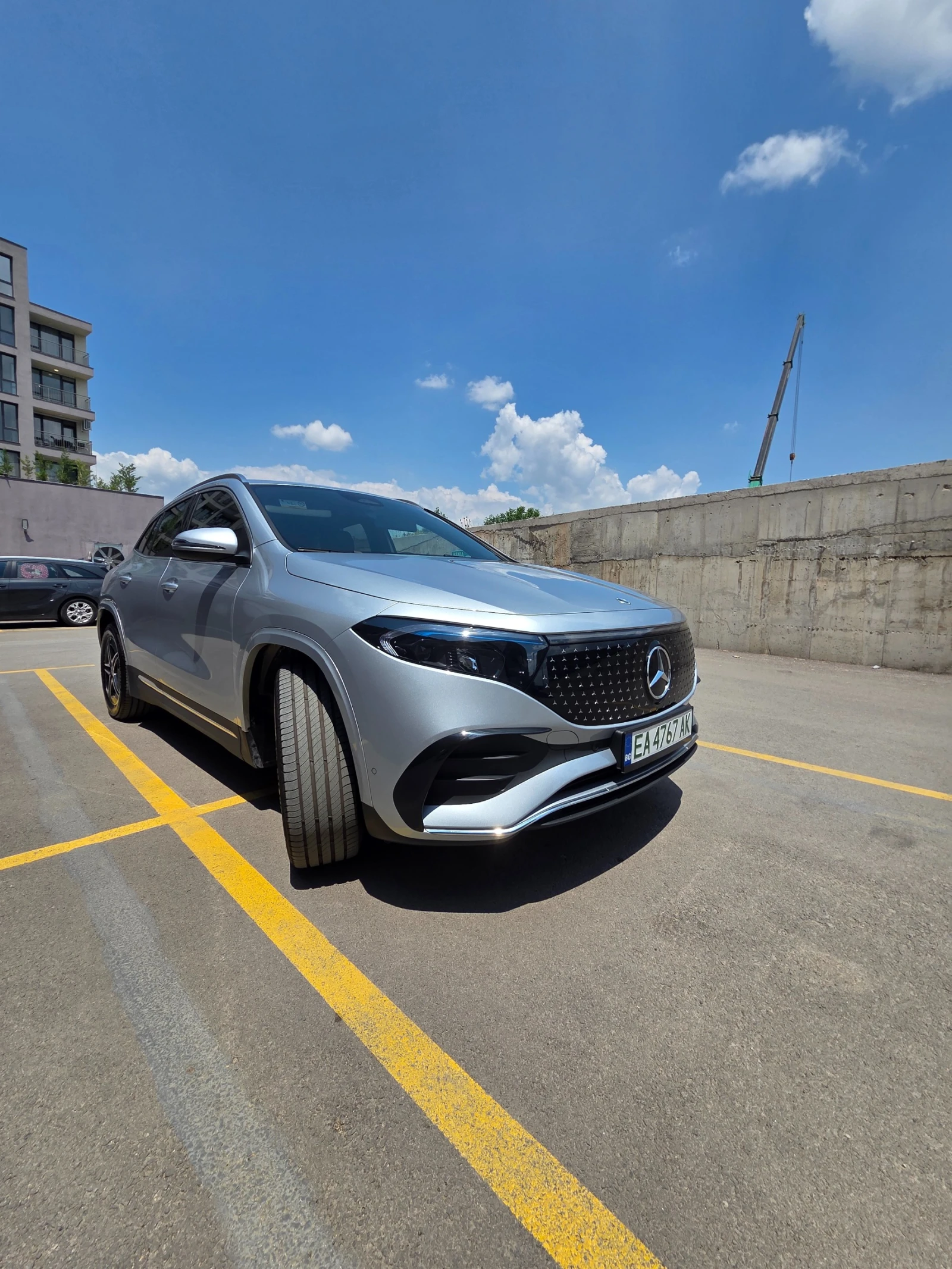 Mercedes-Benz EQA EQA 350 4MATIC AMG Line Advanced | FACELIFT  , снимка 2 - Автомобили и джипове - 55900657