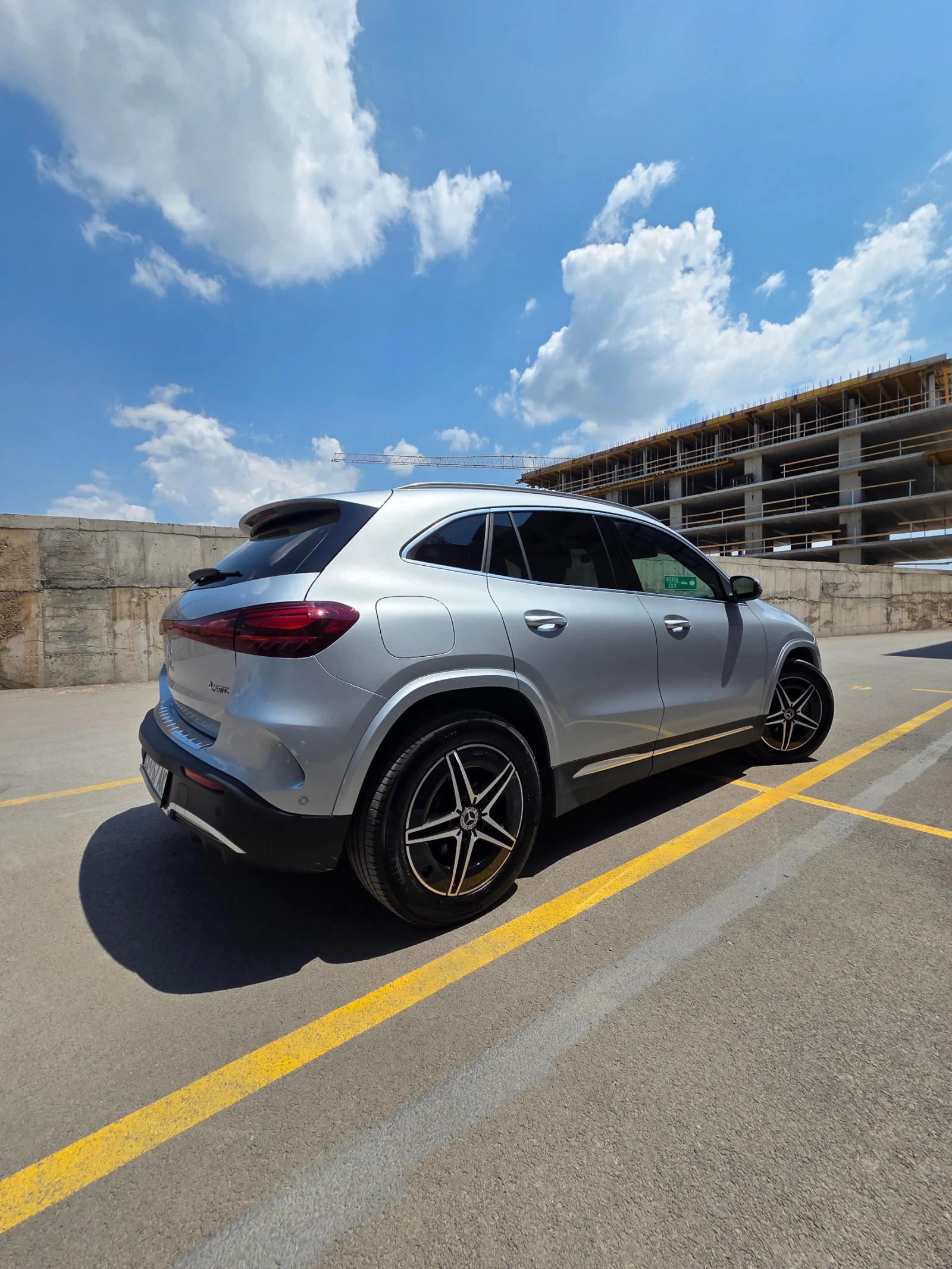 Mercedes-Benz EQA EQA 350 4MATIC AMG Line Advanced | FACELIFT  , снимка 3 - Автомобили и джипове - 55900657