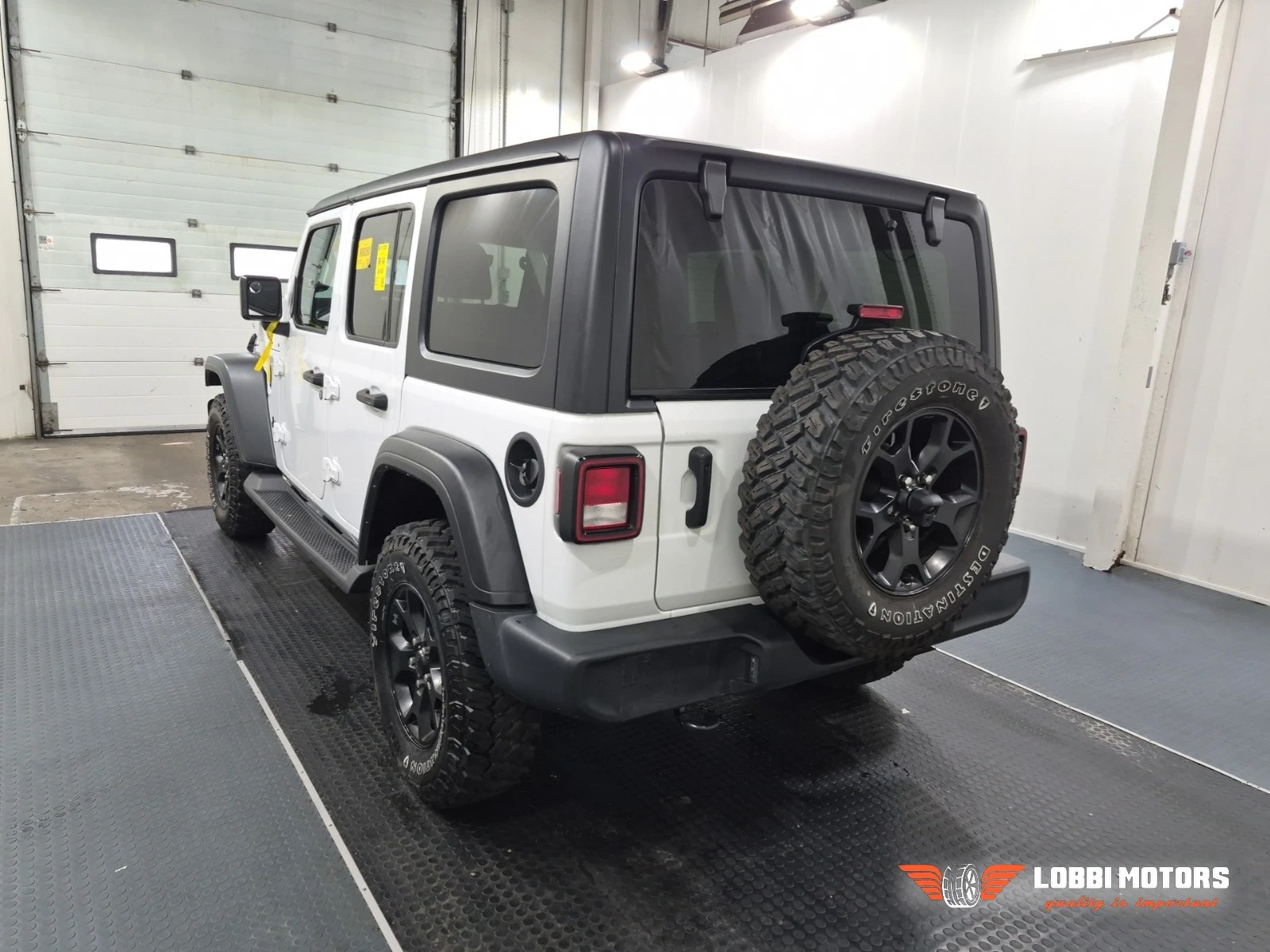 Jeep Wrangler, снимка 4 - Автомобили и джипове - 55928324