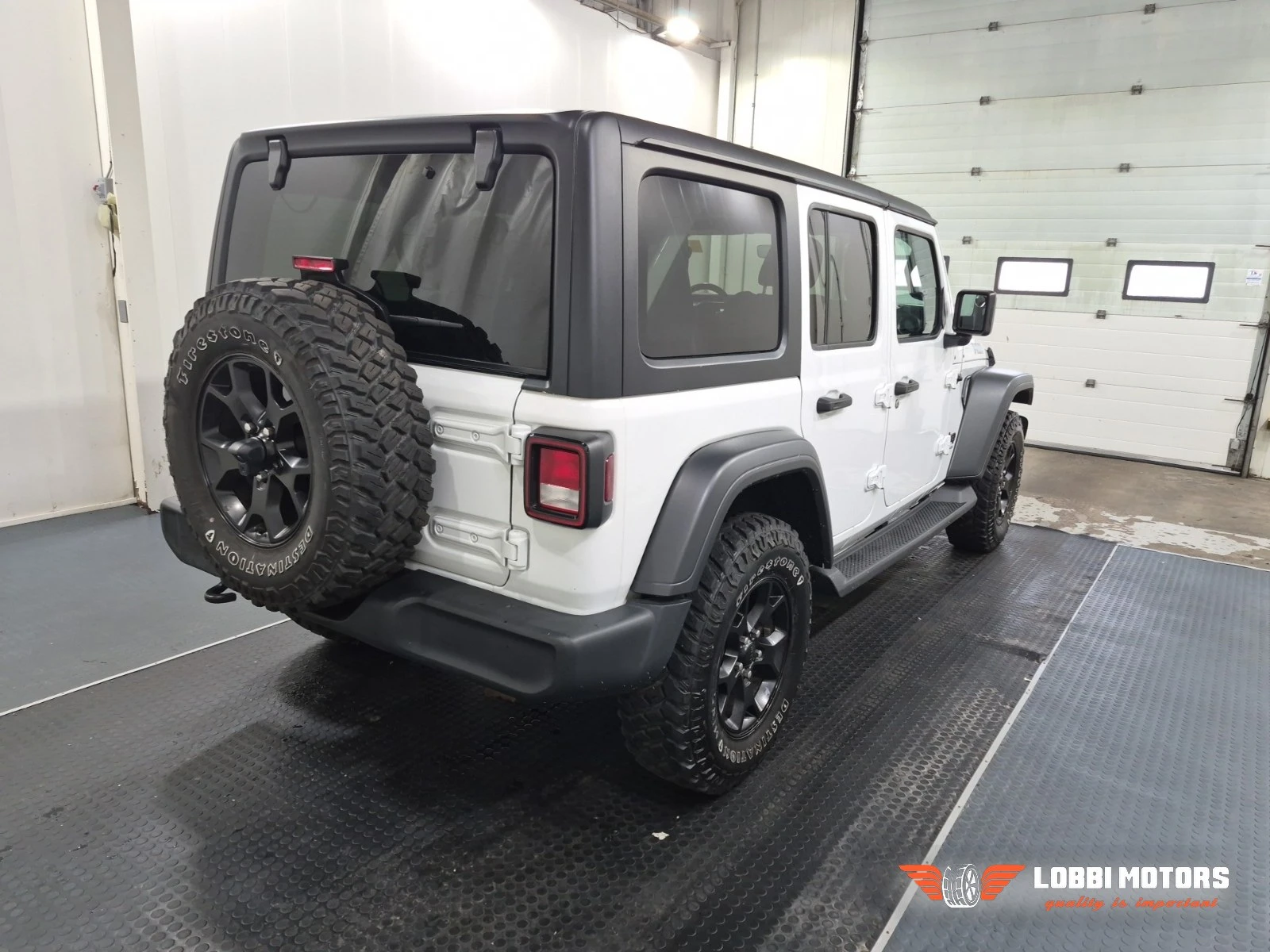 Jeep Wrangler, снимка 3 - Автомобили и джипове - 55928324