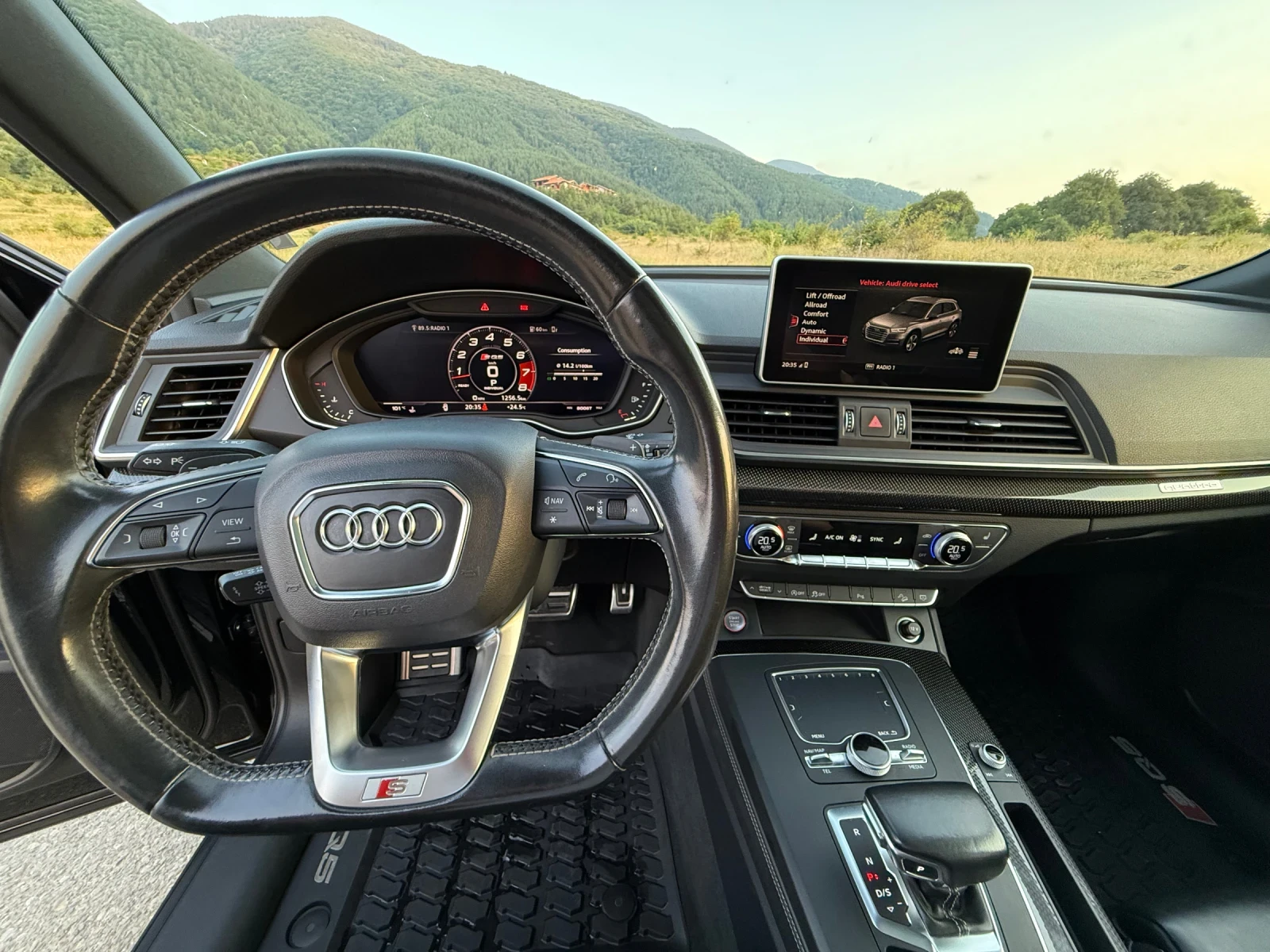 Audi SQ5, снимка 11 - Автомобили и джипове - 56017240