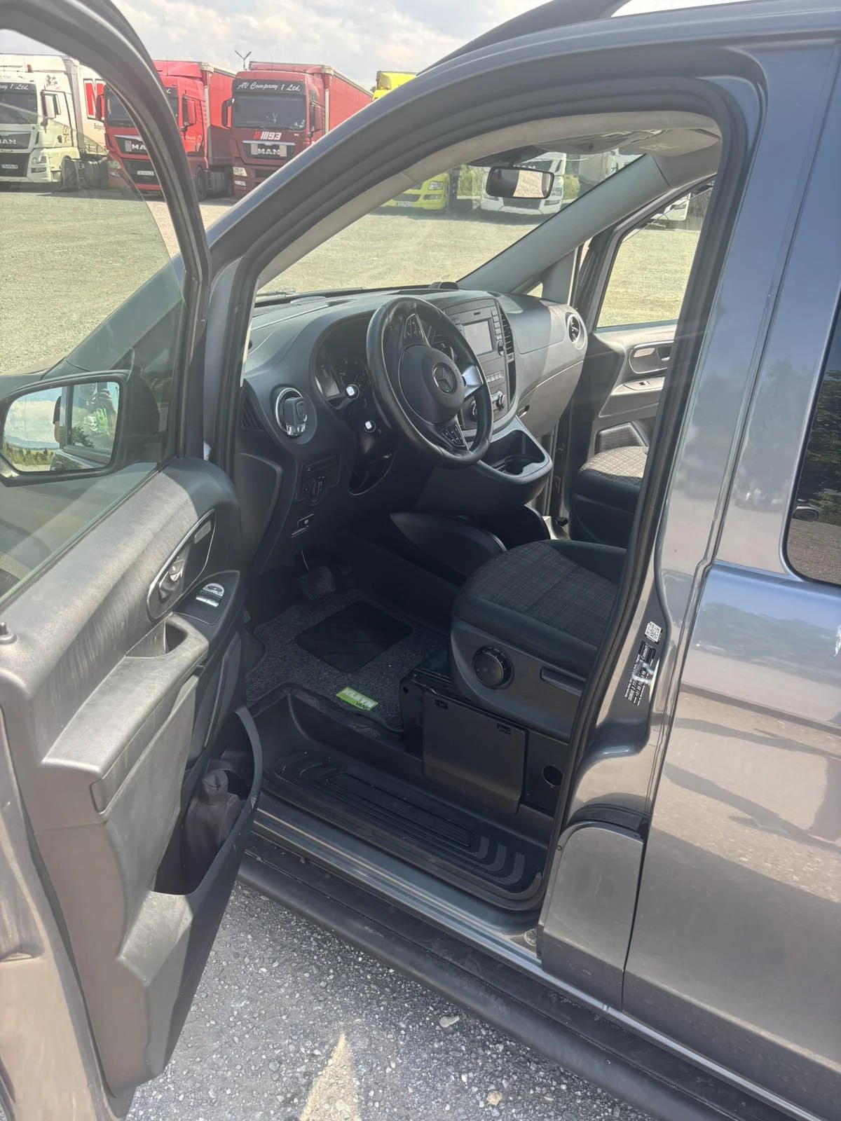 Mercedes-Benz Vito НОВ ВНОС - Регистриран 163к.с, снимка 9 - Бусове и автобуси - 54801577