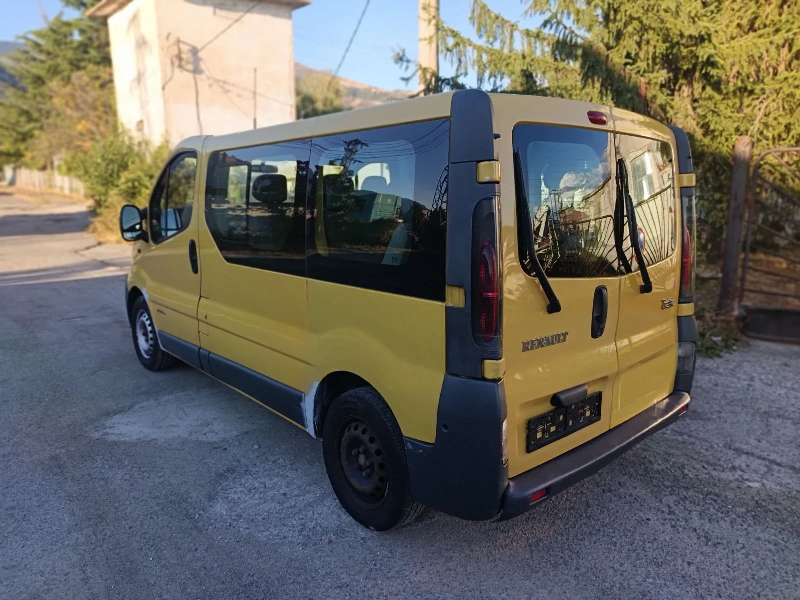 Renault Trafic, снимка 6 - Бусове и автобуси - 55949585