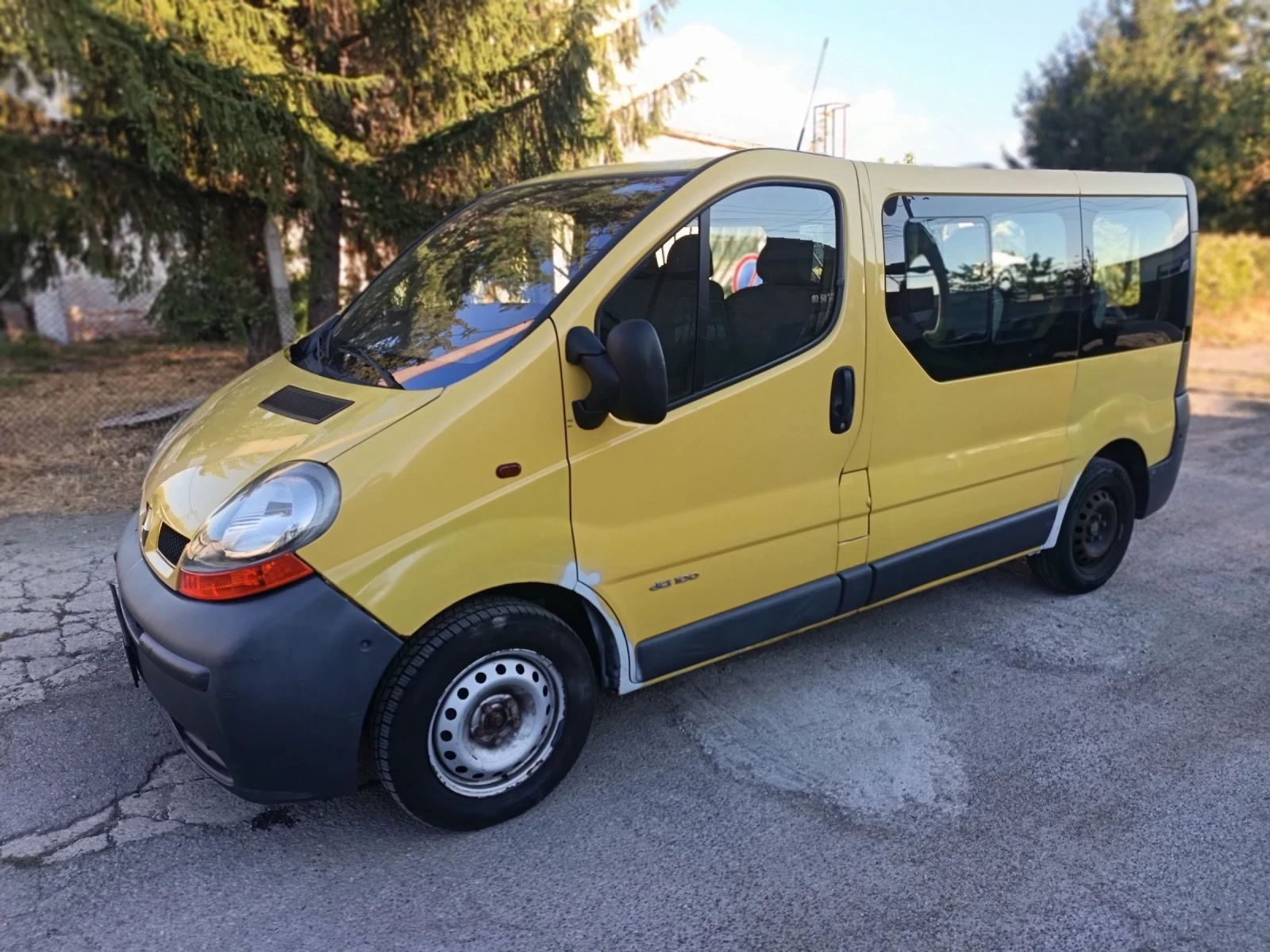 Renault Trafic, снимка 8 - Бусове и автобуси - 55949585