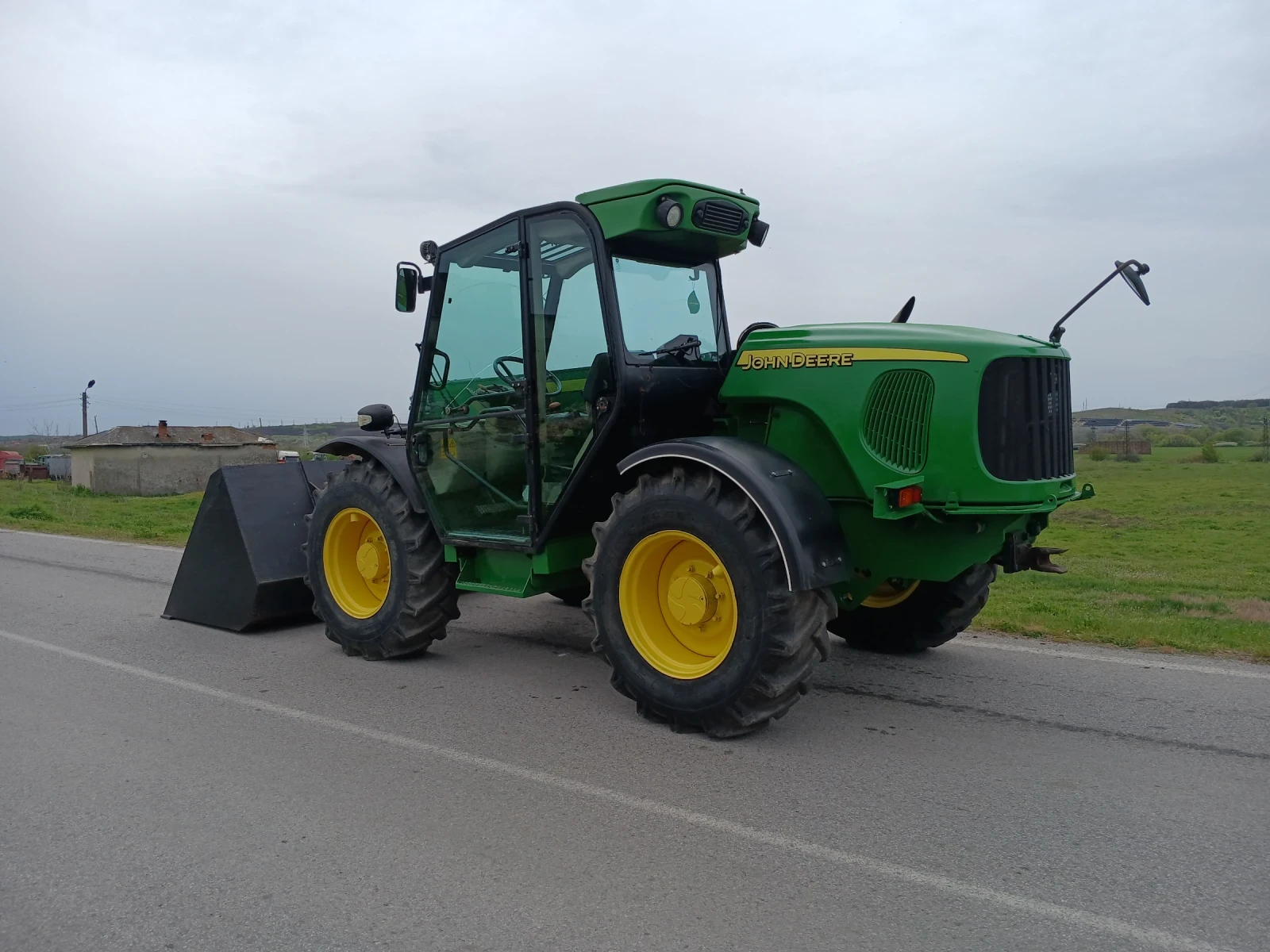 Телескопичен товарач John Deere 3215, снимка 4 - Селскостопанска техника - 55085386
