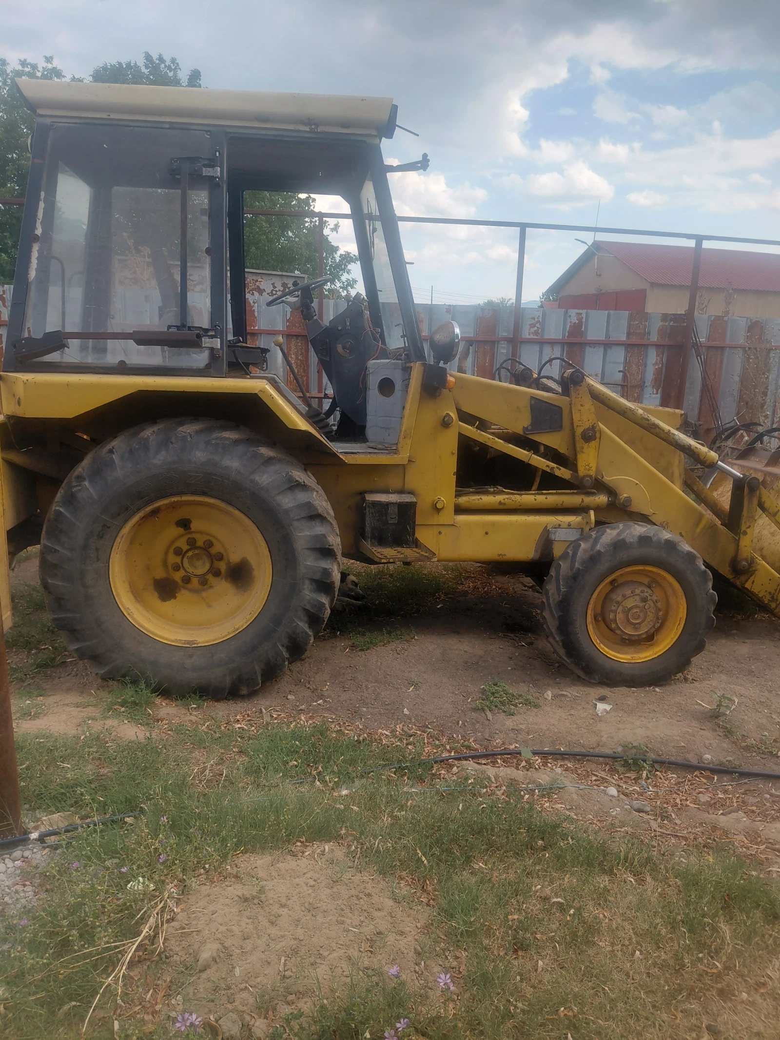 Трактор Zetor 8011, снимка 4 - Селскостопанска техника - 56105823