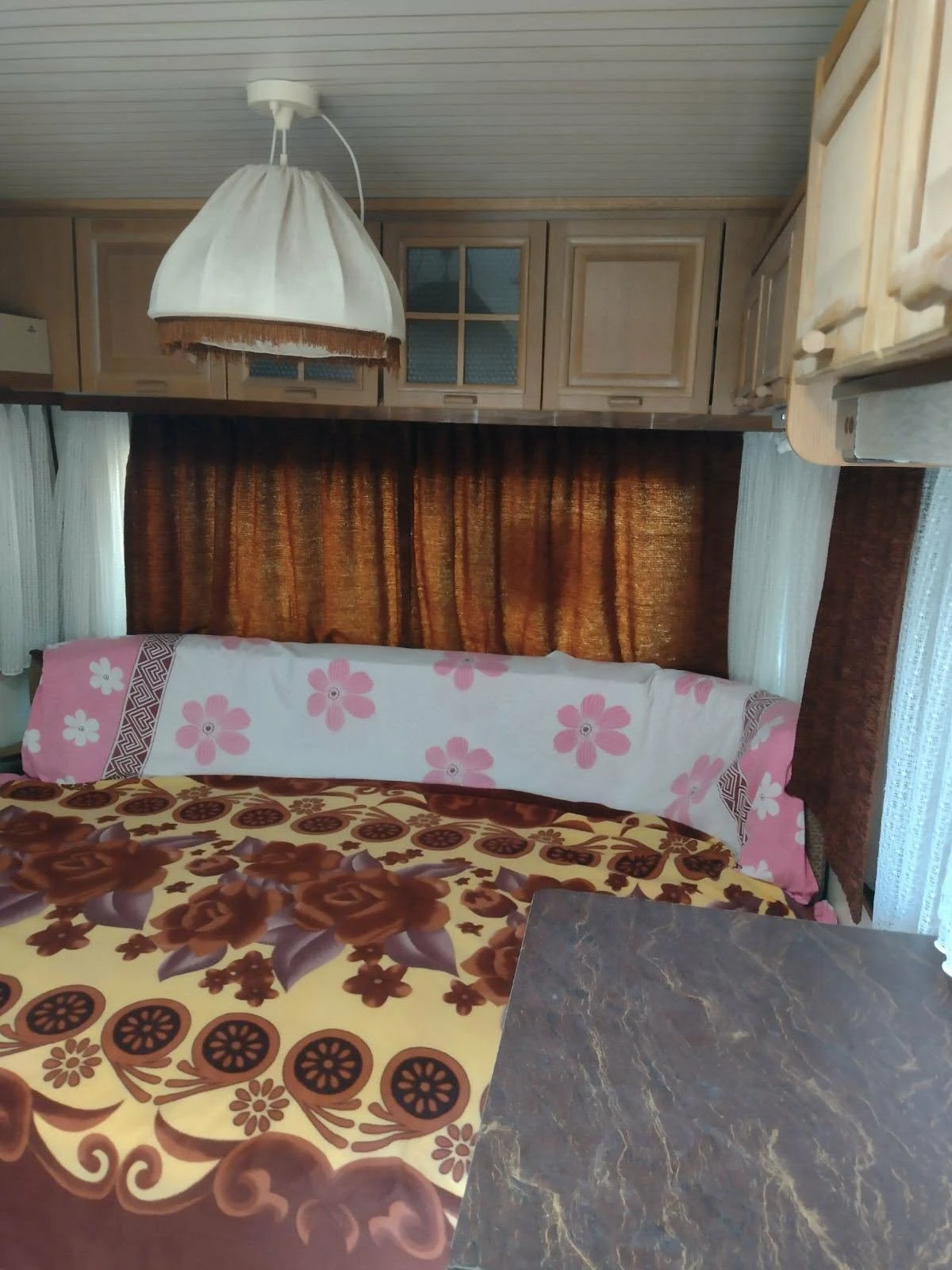 Каравана Hobby 360, снимка 13 - Каравани и кемпери - 54149799