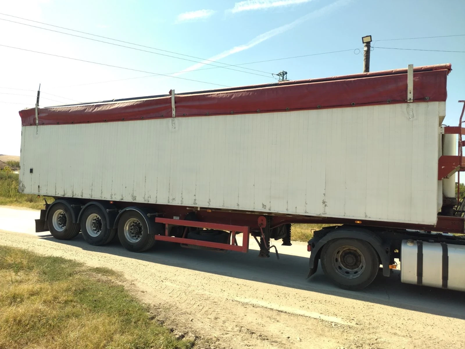 Полуремарке Benalu, снимка 3 - Ремаркета - 56129172