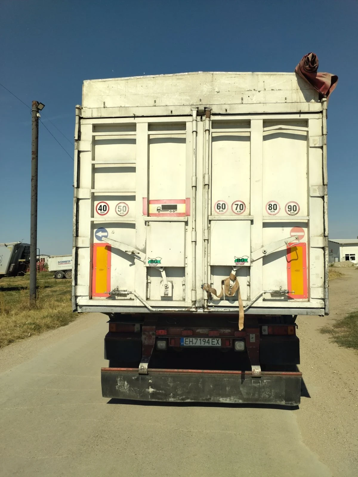 Полуремарке Benalu, снимка 7 - Ремаркета - 56129172