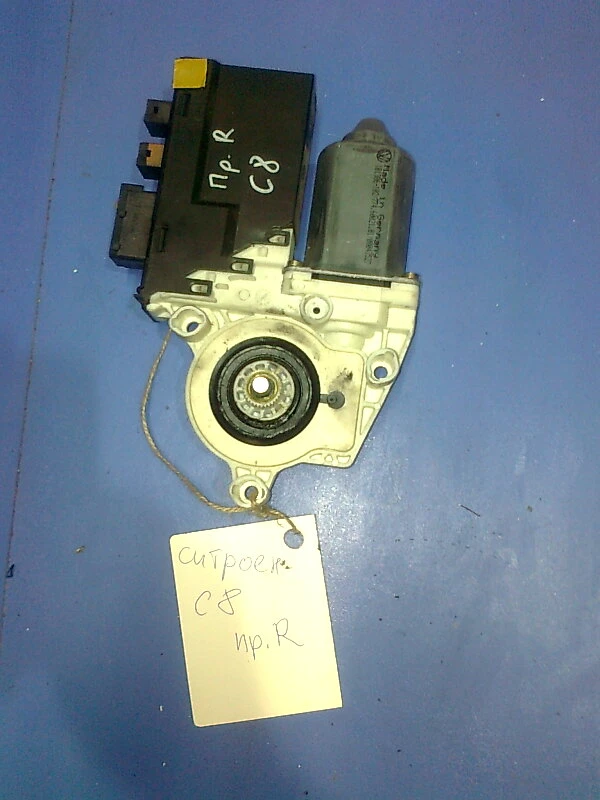 моторче ел стъкло предно дясно за Ситроен Ц8