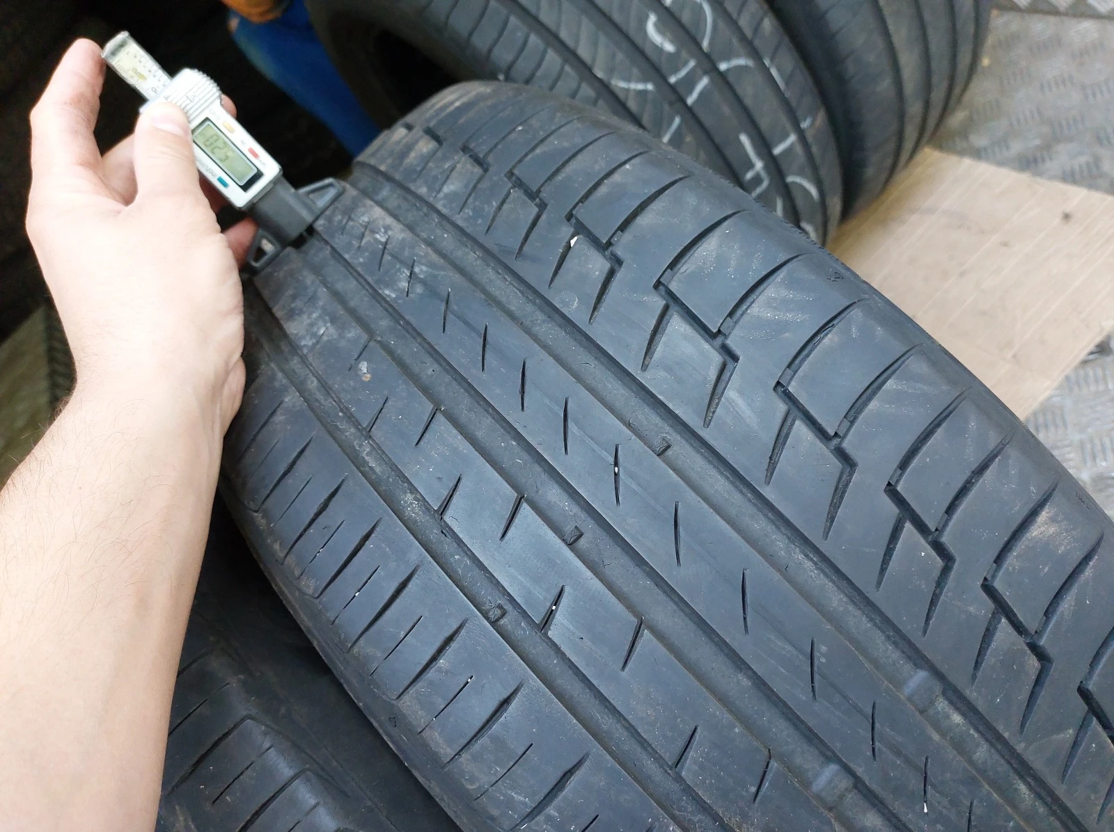 ���� 235/40R19 | Mobile.bg � ����������� 3