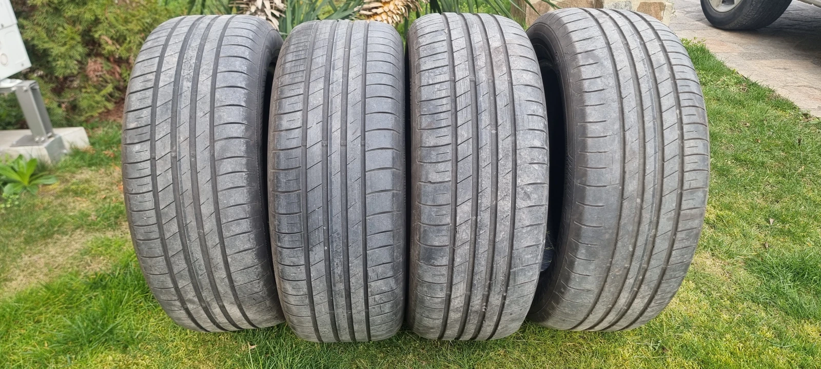 Гуми Летни 225/55R17, снимка 3 - Гуми и джанти - 53931132