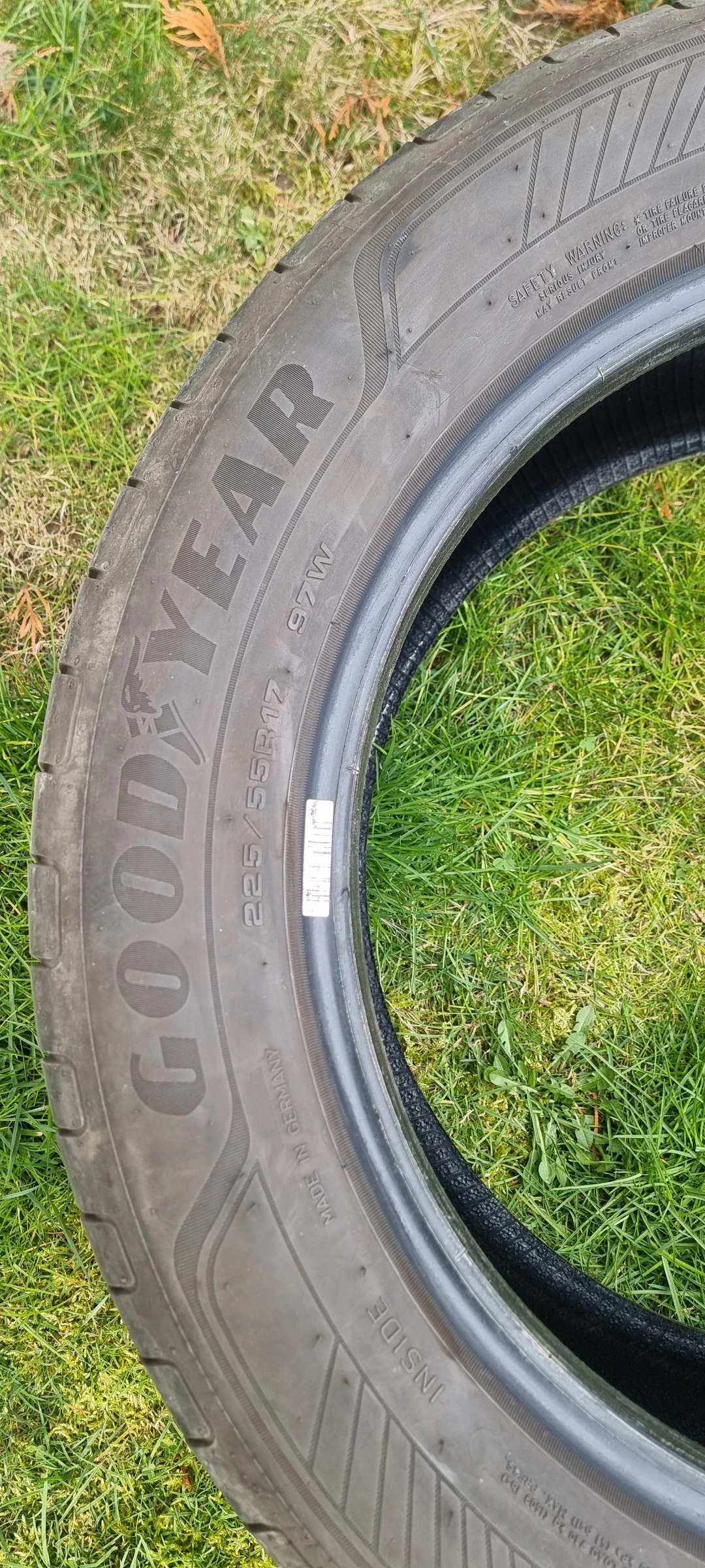 Гуми Летни 225/55R17, снимка 7 - Гуми и джанти - 53931132