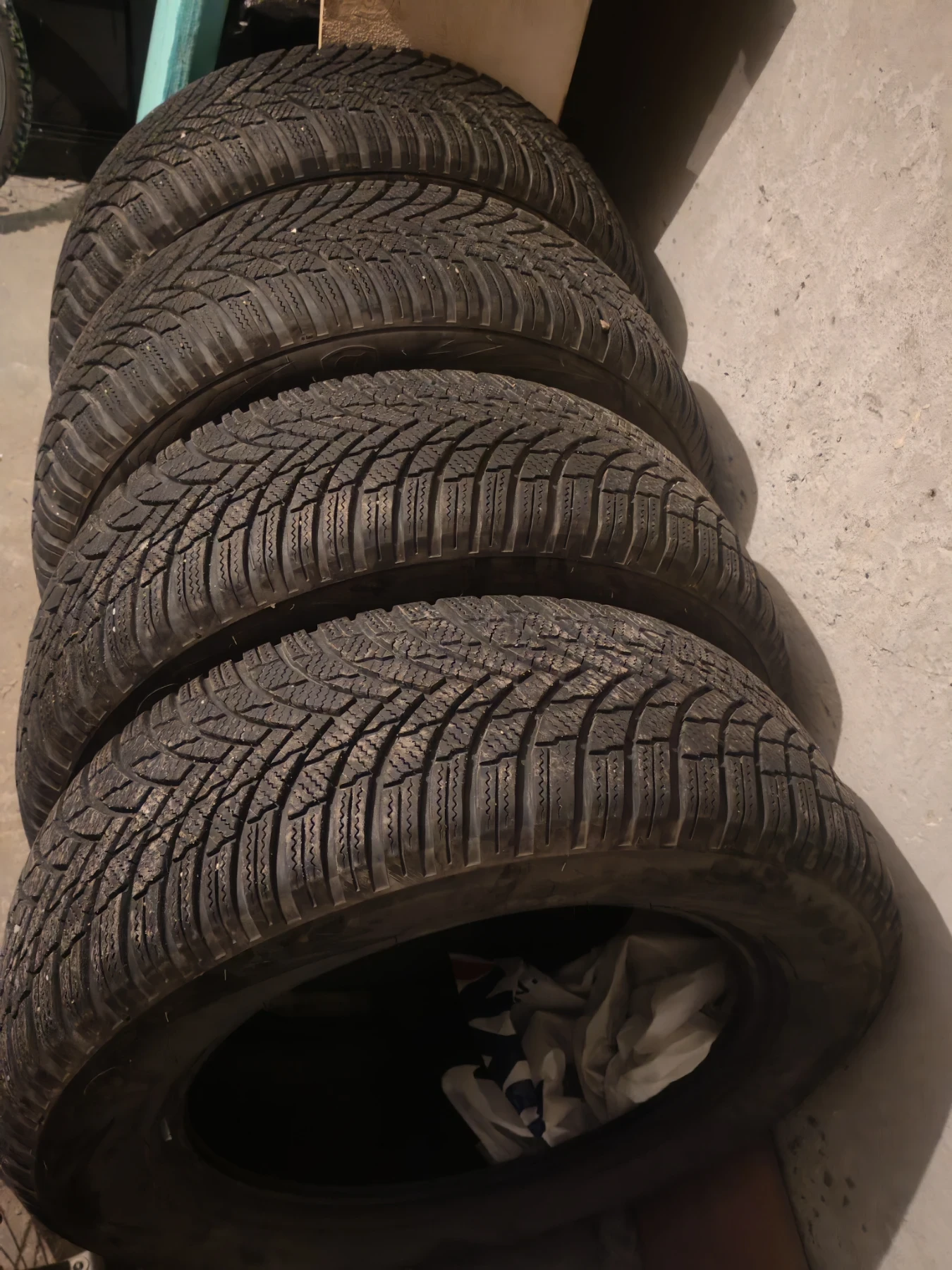 ���� 235/60R18 | Mobile.bg � ����������� 9