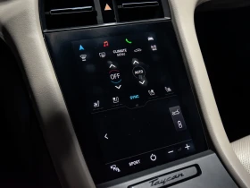 Porsche Taycan 4S* BOSE* DUAL SCREEN* 360 КАМЕРИ* ОБДУХВАНЕ, снимка 13