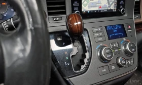 Toyota Sienna 3.5 V6 * LIMITED AWD * 7 МЕСТА * КАФЯВ КОЖЕН САЛОН, снимка 11