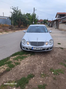     Mercedes-Benz E 220