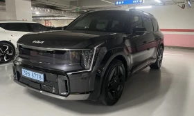 ������ Kia EV9