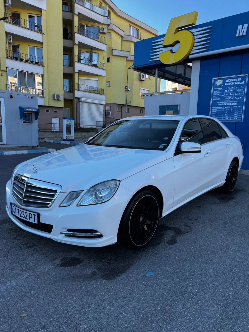 Mercedes-Benz E 220 Mercedes Benz E200 , снимка 1 - Автомобили и джипове - 47728318