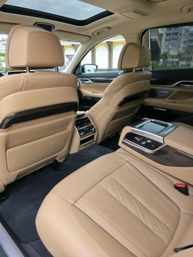 BMW 750, снимка 8 - Автомобили и джипове - 52665020