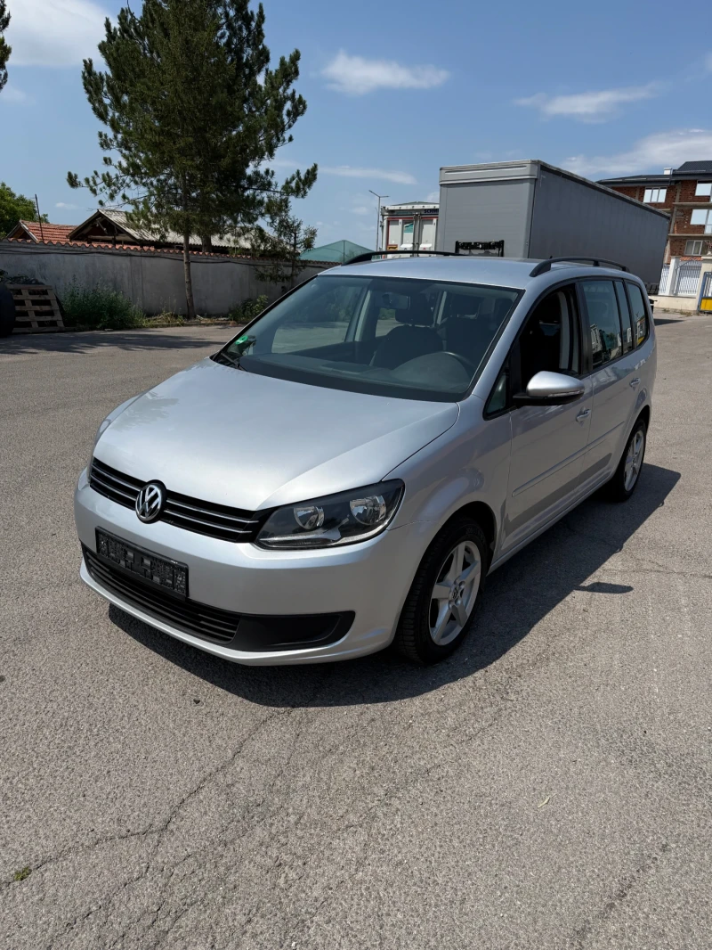 VW Touran 1.6 TDI, снимка 3 - Автомобили и джипове - 52093552
