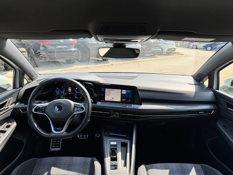 VW Golf 1.4GTE 245к.с ГАРАНЦИЯ 2021г. Обслужен във VW, снимка 13 - Автомобили и джипове - 51170411