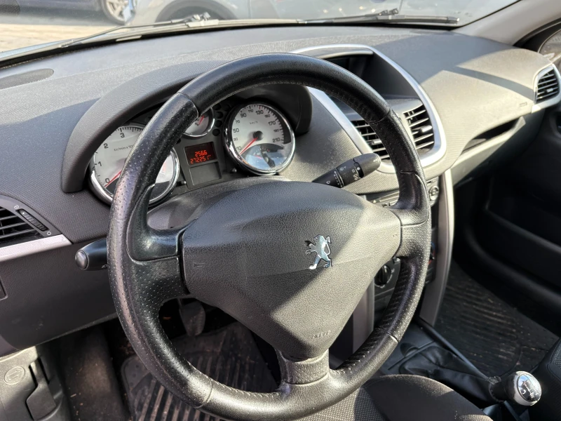Peugeot 206 1.6 HDI, снимка 7 - Автомобили и джипове - 52111215