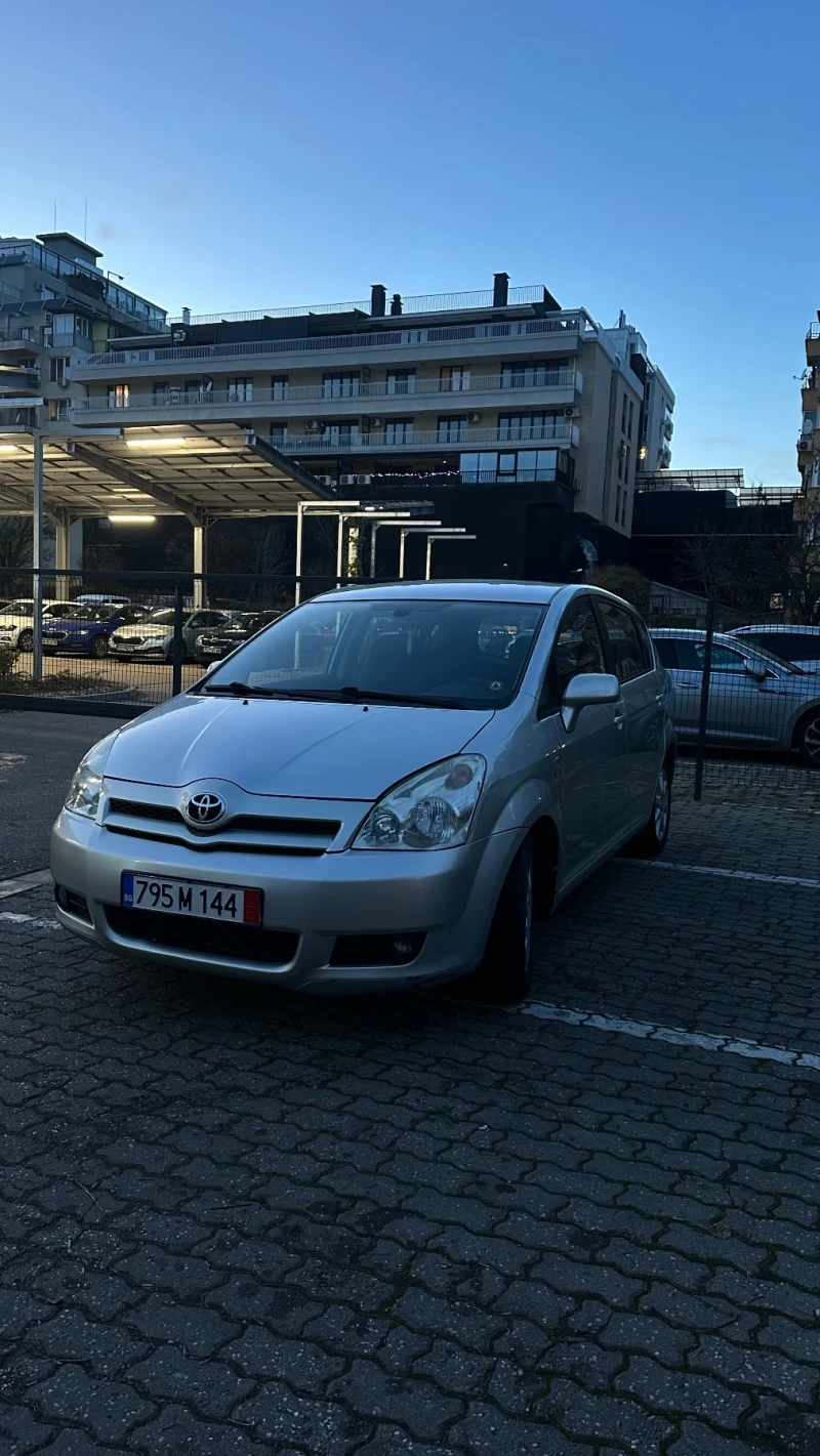 Toyota Corolla verso, снимка 2 - Автомобили и джипове - 52617533