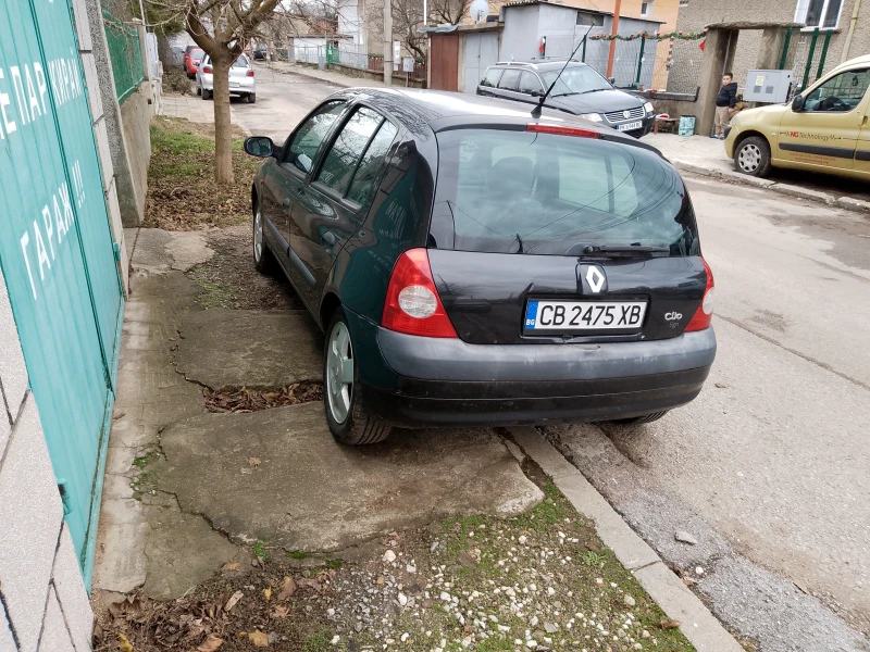 Renault Clio 1.2, снимка 5 - Автомобили и джипове - 52774102