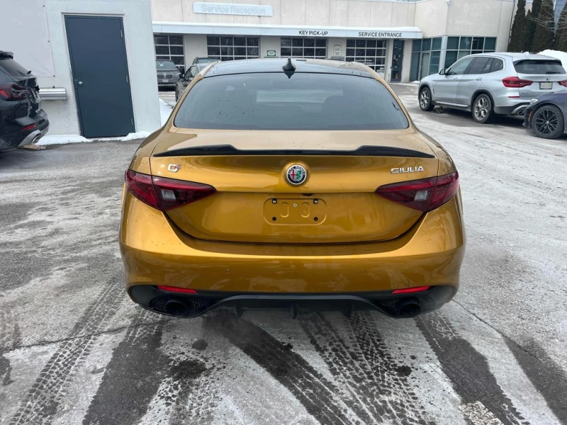 Alfa Romeo Giulia * Veloce * CARFAX * ЦЕНА ДО БГ, снимка 4 - Автомобили и джипове - 53383483