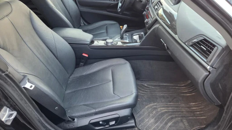 BMW 328 ixDrive GranTurismo * CARFAX* * ЦЕНА ДО БГ* , снимка 9 - Автомобили и джипове - 53510480