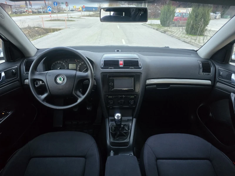 Skoda Octavia 1.9Tdi Климатроник, снимка 7 - Автомобили и джипове - 53574759