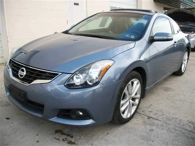 Nissan Altima Coupe 3.5 SR V6, снимка 1 - Автомобили и джипове - 47217656