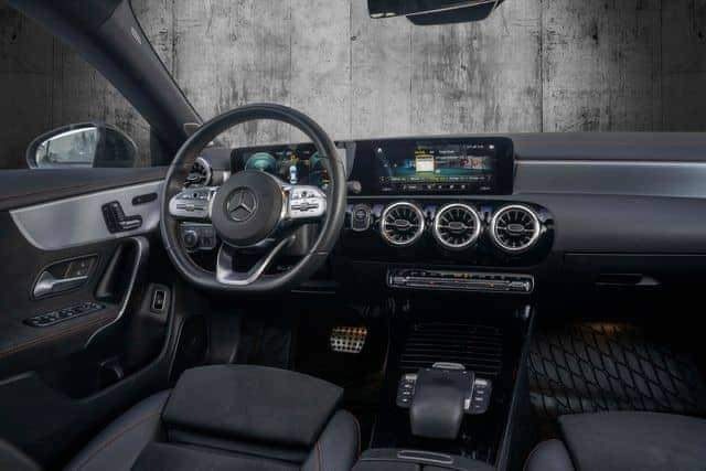 Mercedes-Benz CLC 250 Hybrid 18 месеца гаранция , снимка 11 - Автомобили и джипове - 45775512