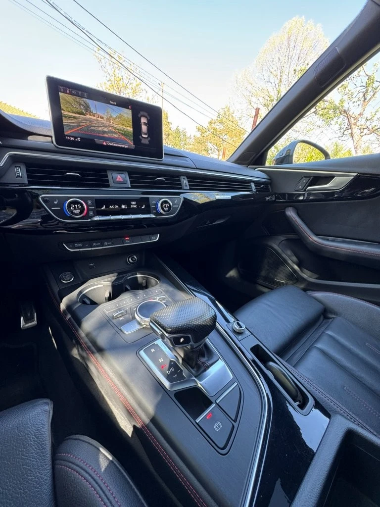 Audi A4 2.0TFSI S-line (Digital Cluster, B&O, Distr), снимка 8 - Автомобили и джипове - 54378058
