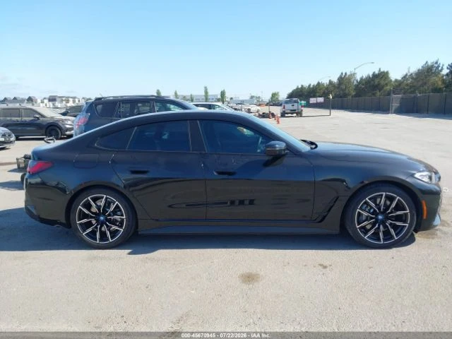 BMW i4 eDrive40* КОЖА* ПОДГРЕВ* HARMAN KARDON* PANO* , снимка 12 - Автомобили и джипове - 55472807
