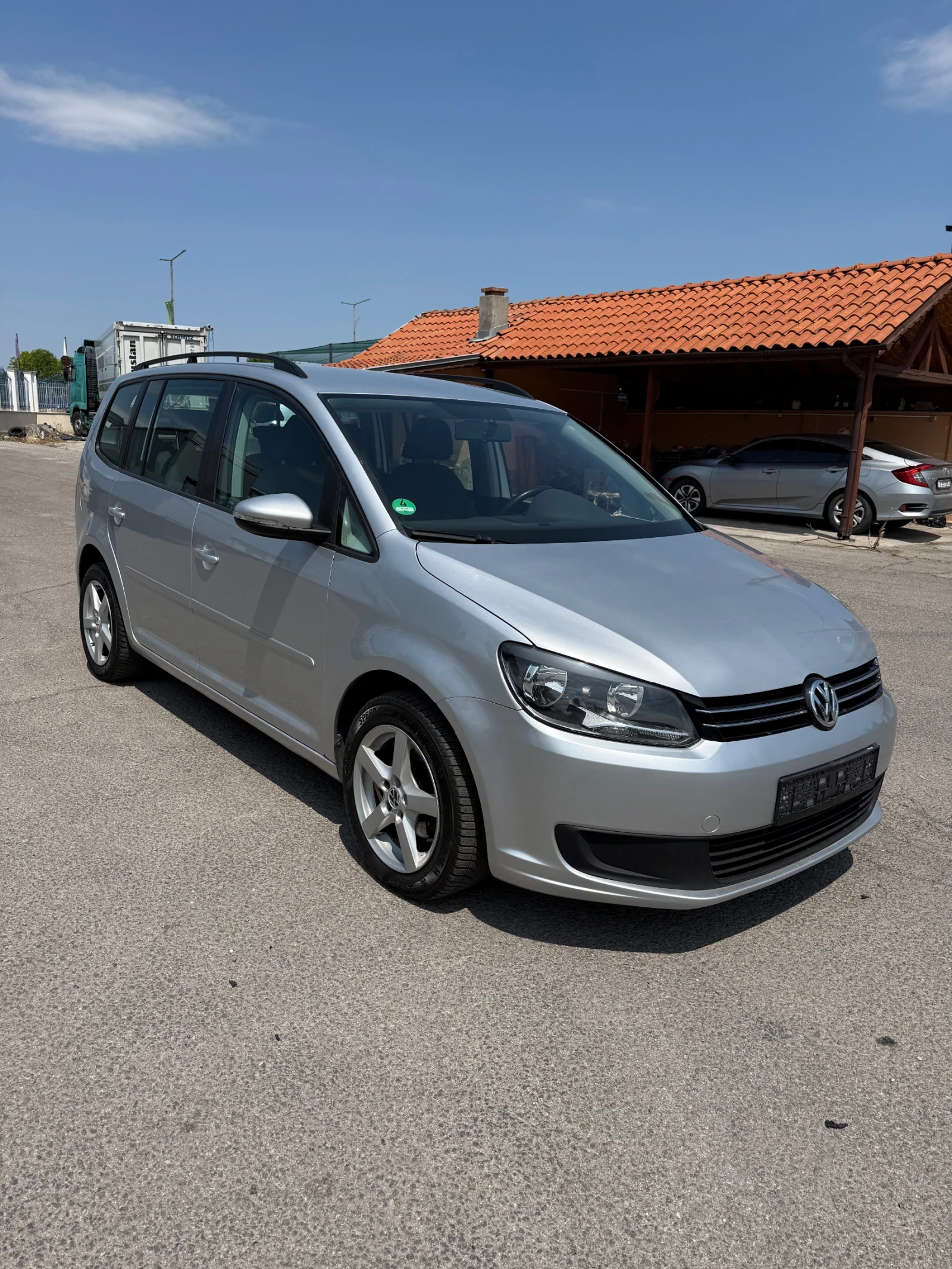 VW Touran 1.6 TDI, снимка 1