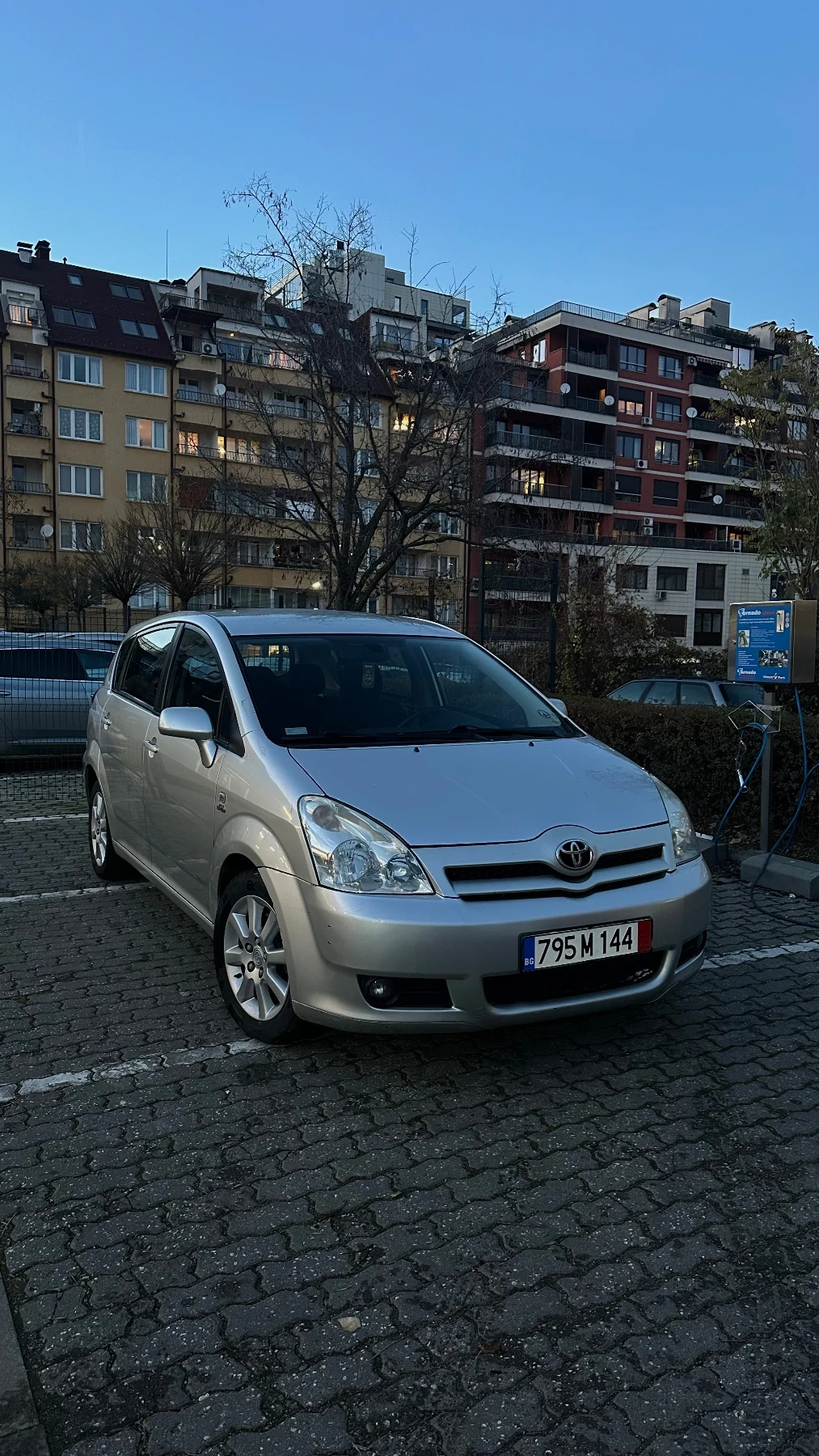 Toyota Corolla verso, снимка 1