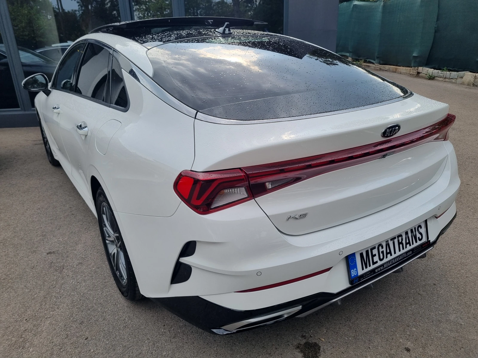 Kia K5 Панорама 2.0 cm3 LPG - изображение 4