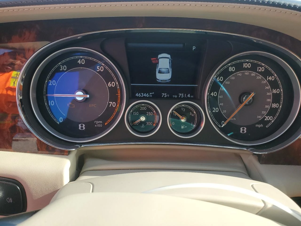 Bentley Flying Spur  - изображение 9