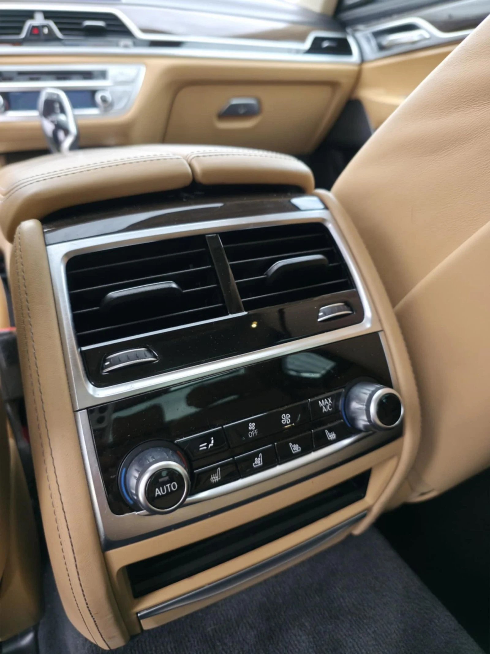 BMW 750 | Mobile.bg   11