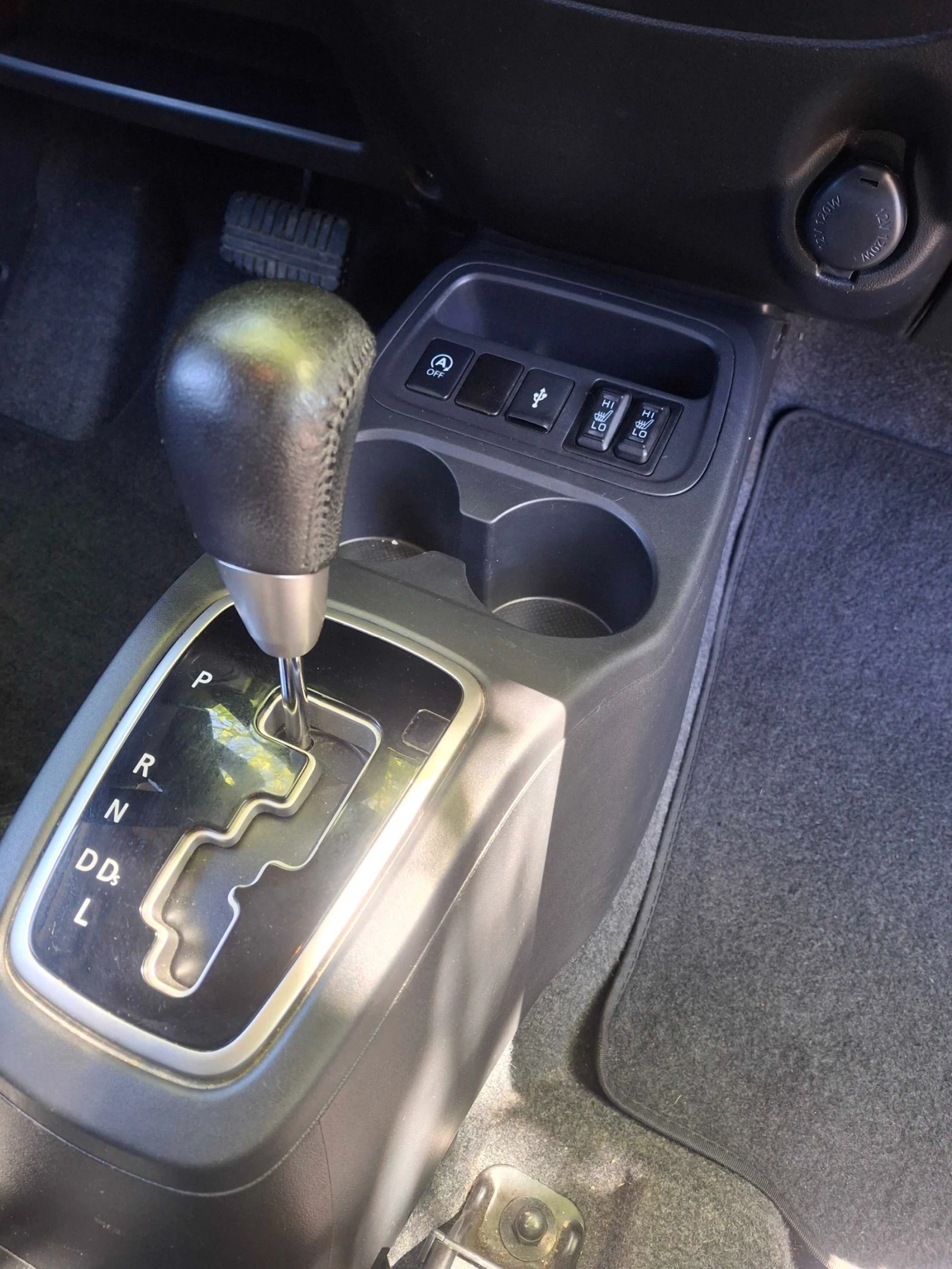 Mitsubishi Space star Автоматик, 80 к.с., FULL, NAVI, Камера, Подгрев - изображение 7