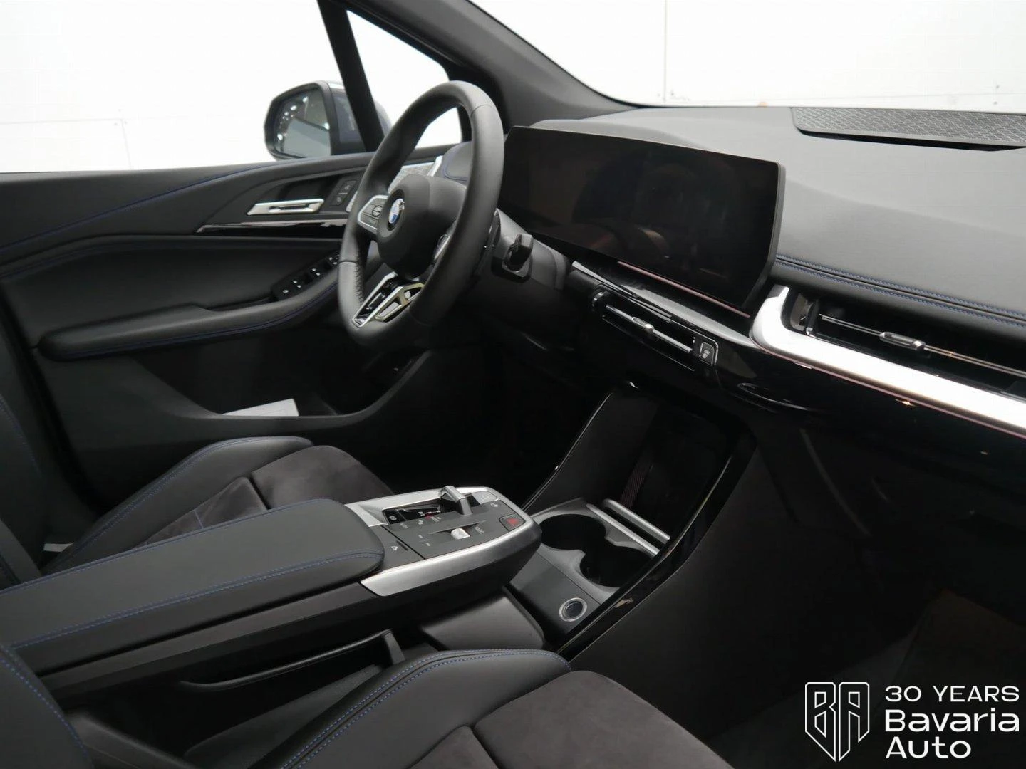 BMW 220 i Active Tourer M Sport Paket Steptronic - изображение 7