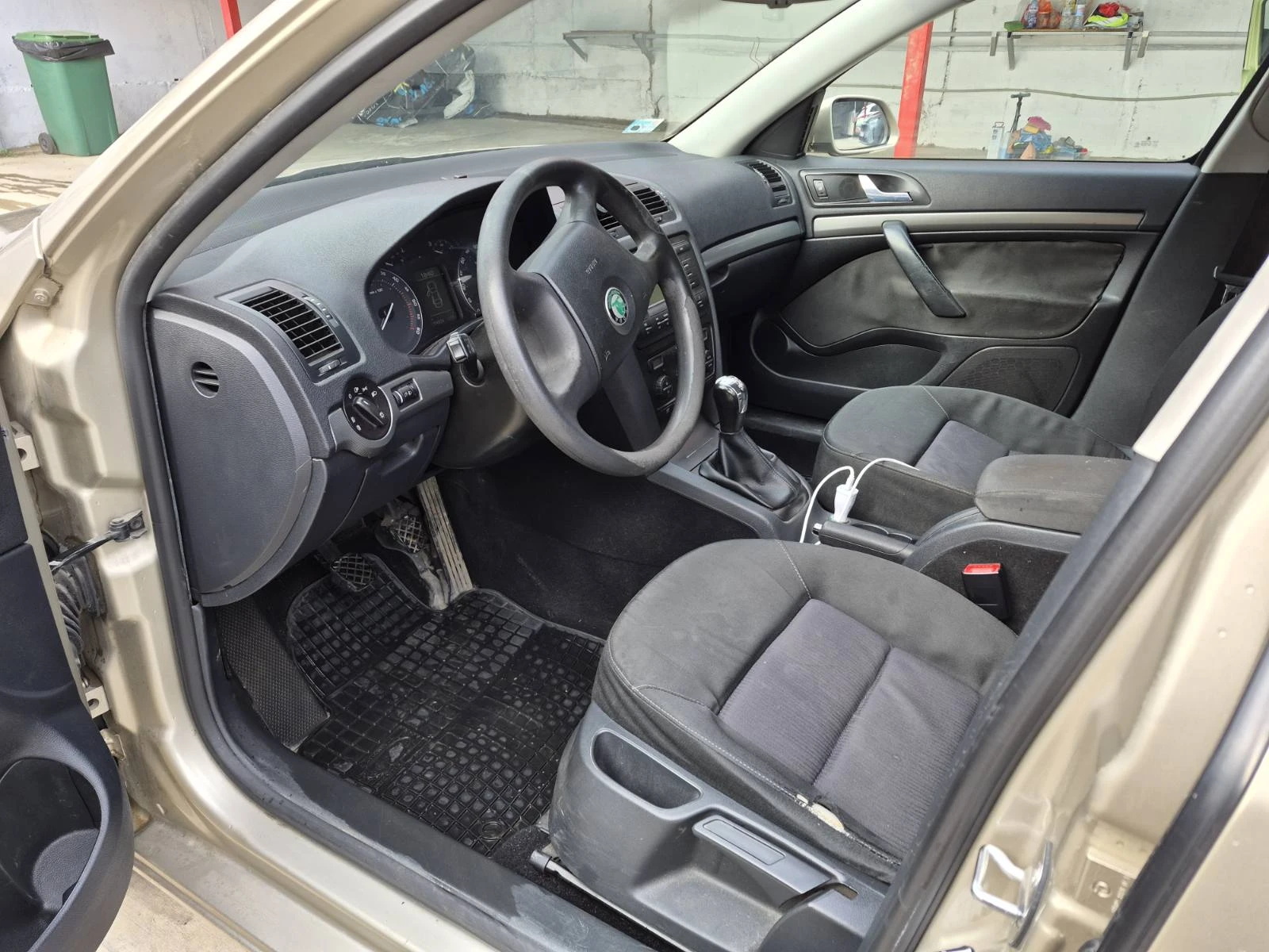 Skoda Octavia няма, снимка 4 - Автомобили и джипове - 53732311