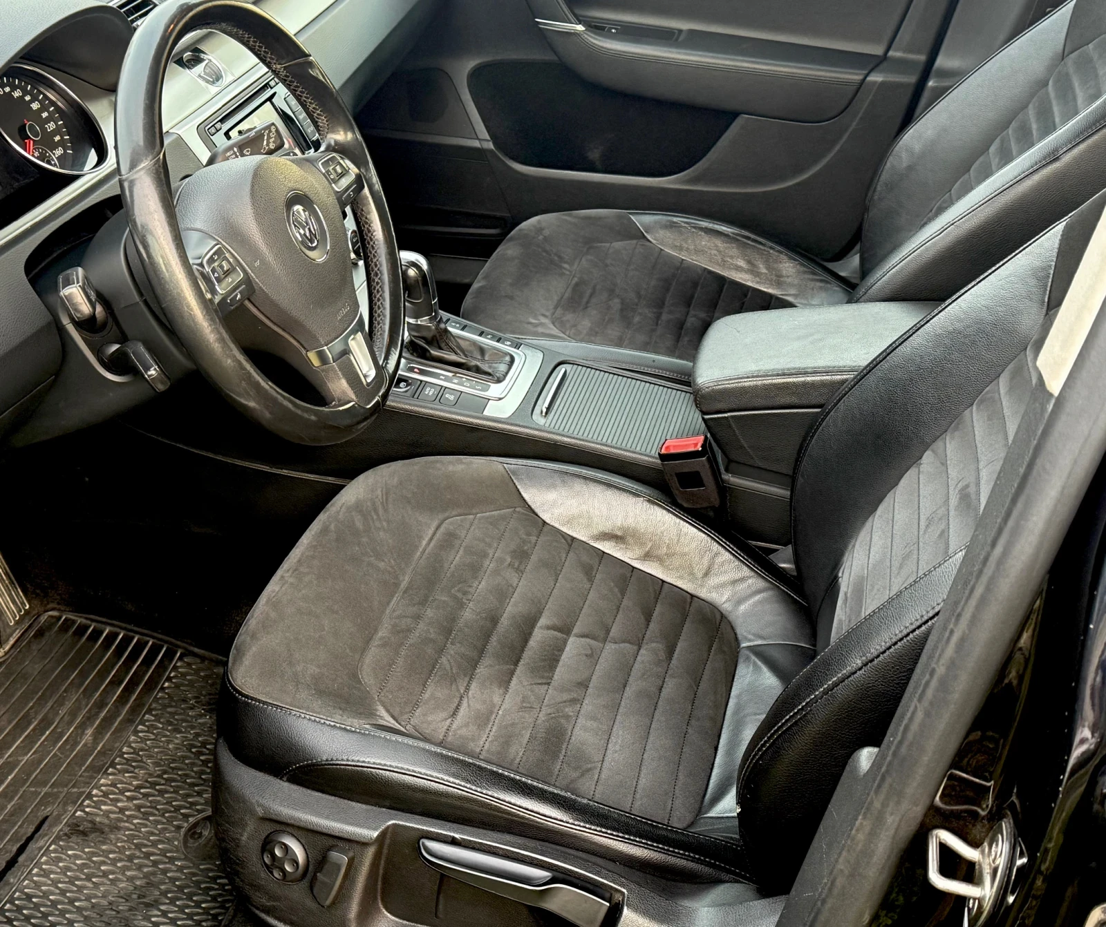 VW Passat LED High-Line , снимка 8 - Автомобили и джипове - 53786648