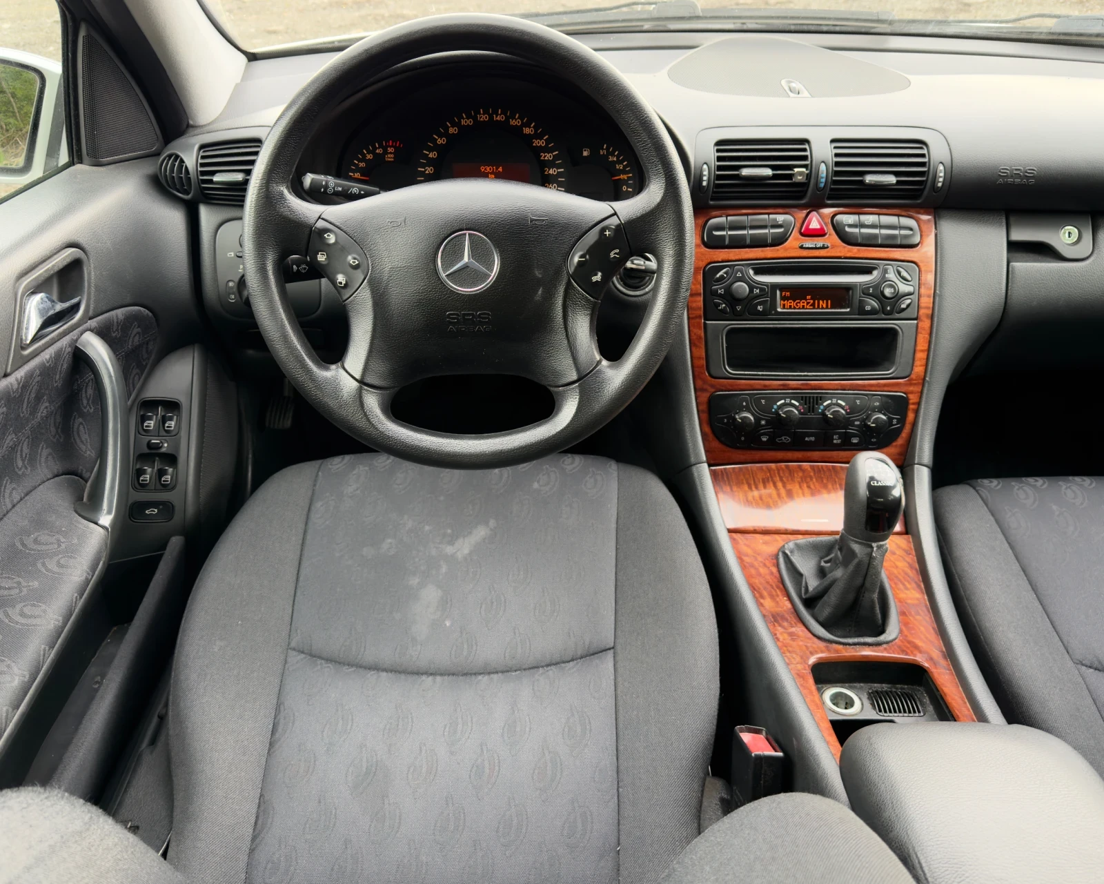 Mercedes-Benz C 200 CDi , снимка 9 - Автомобили и джипове - 54479328